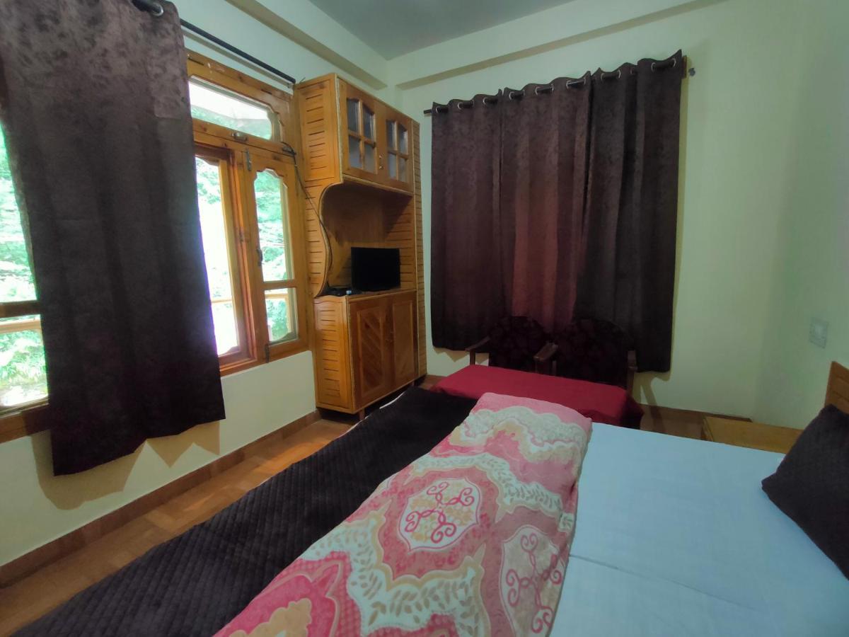 Mid Orchard Cottage, Kasol Exteriör bild